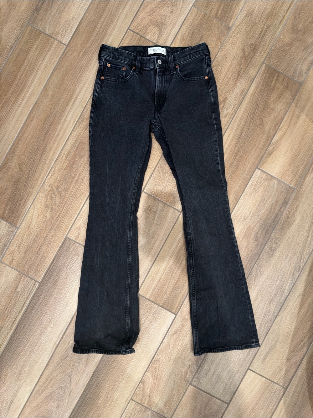 Abercrombie & Fitch Mid Rise Bootcut jeans